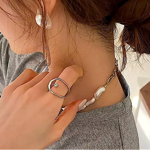 Sterling Silver Zircon Statement Ring - Picture 3 of 6